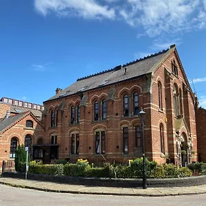 https://luxury-chapel-apartment-within-city-walls.hotelsin-chester.com